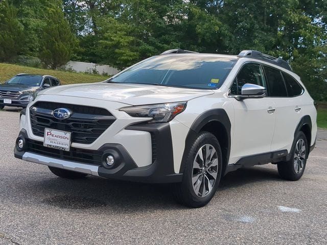 Used 2025 Subaru Outback Touring AWD/4WD image 7