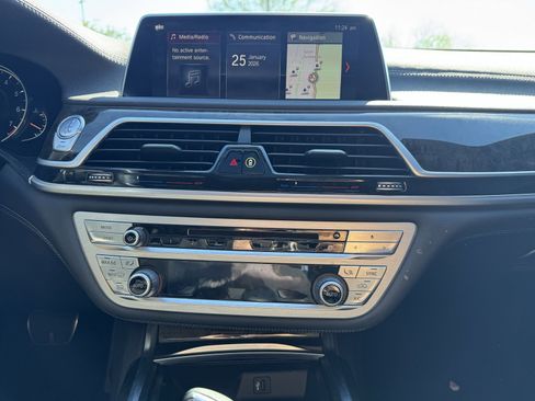 Used 2019 BMW 740i w/ M Sport Package image 23