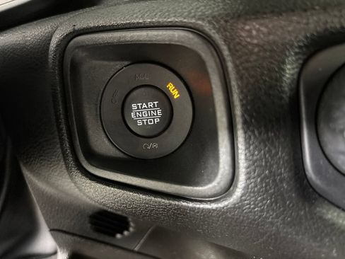 Used 2024 Jeep Wrangler Unlimited Sport AWD/4WD image 19