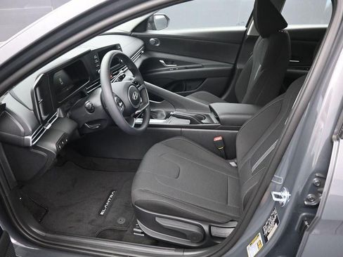 New 2026 Hyundai Elantra SE FWD image 24