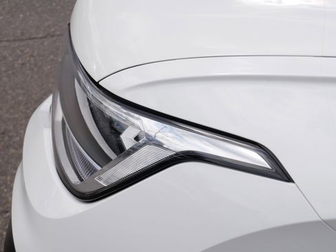 Certified 2024 Volkswagen Tiguan SE R-Line AWD/4WD image 16