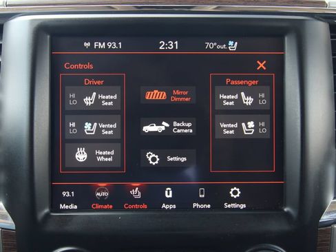 Used 2018 RAM 1500 Laramie AWD/4WD image 30