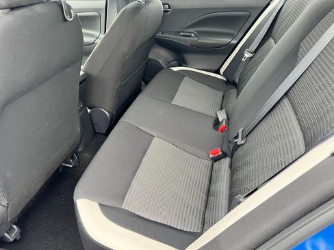 Used 2020 Nissan Versa SV image 11