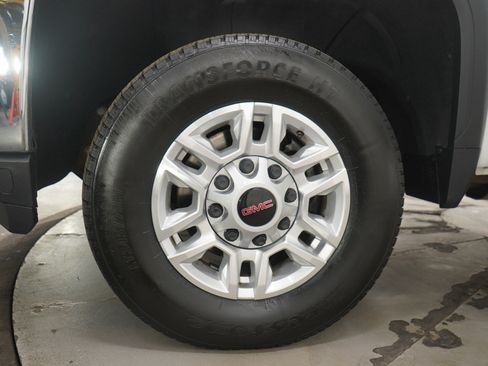 Used 2023 GMC Sierra 2500 SLE w/ SLE Convenience Package image 29