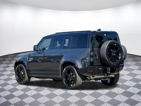New 2026 Land Rover Defender 110 X-Dynamic SE AWD/4WD image 3