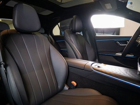 New 2026 Mercedes-Benz E 350 4MATIC Sedan image 12