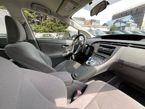 Used 2011 Toyota Prius Two FWD image 17