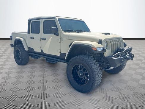Used 2021 Jeep Gladiator Mojave w/ Trailer Tow Package AWD/4WD image 4