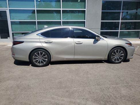 Used 2020 Lexus ES 350 w/ Premium Package FWD image 7