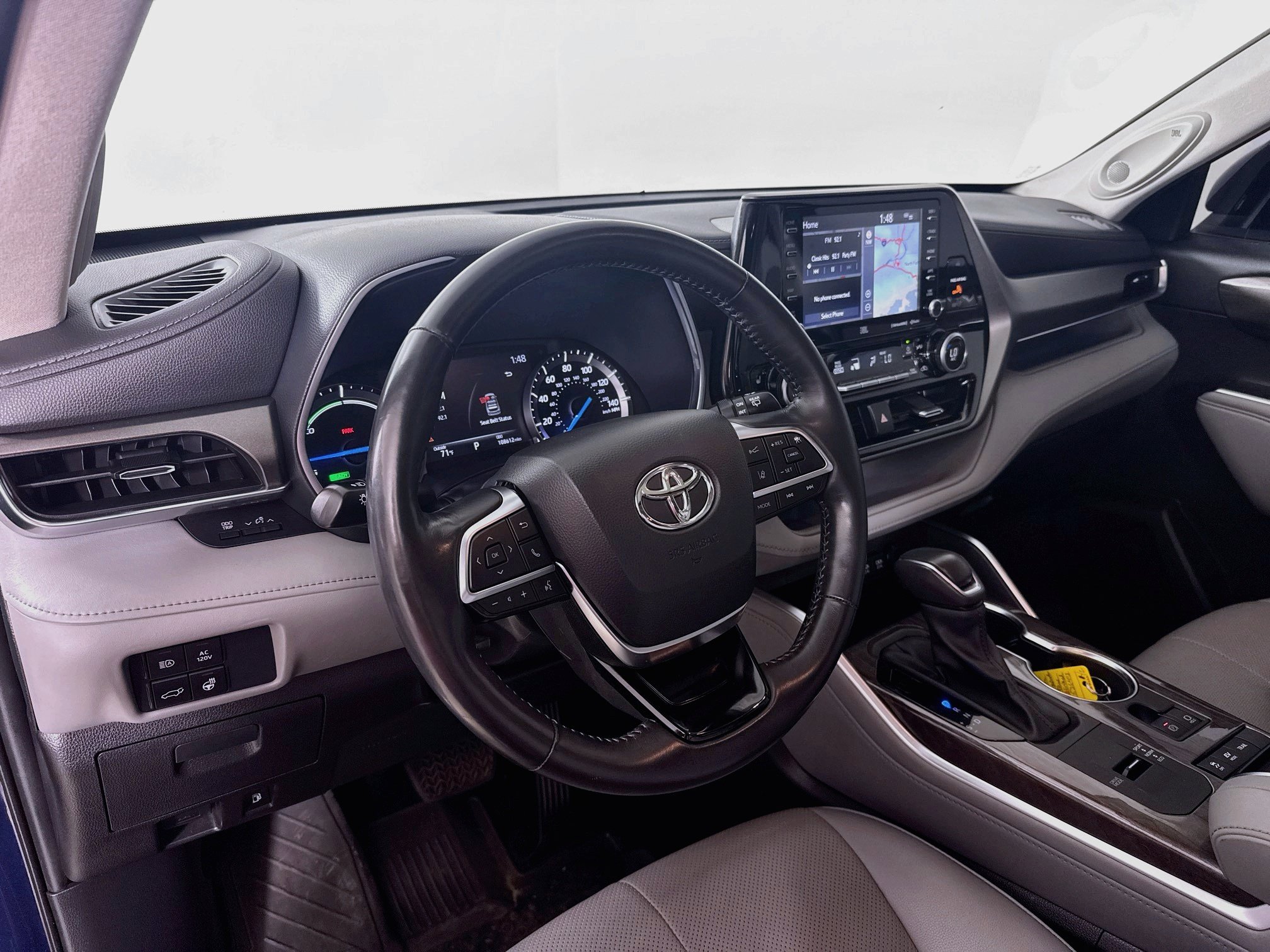 Certified 2021 Toyota Highlander Limited AWD/4WD image 10