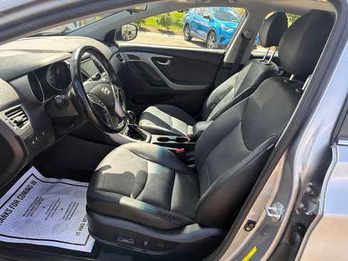 Used 2014 Hyundai Elantra Limited w/ Option Group 03 FWD image 24