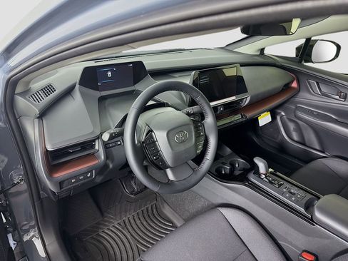 New 2026 Toyota Prius Plug-In Hybrid image 7