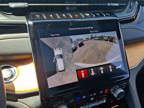 Certified 2023 Jeep Grand Cherokee L Summit AWD/4WD image 21