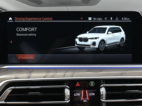 Used 2021 BMW X7 xDrive40i w/ Executive Package AWD/4WD image 45