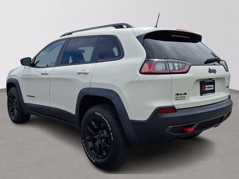 Used 2019 Jeep Cherokee Trailhawk AWD/4WD image 4