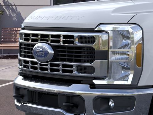 New 2026 Ford F350 XL w/ XL Chrome Package AWD/4WD image 17