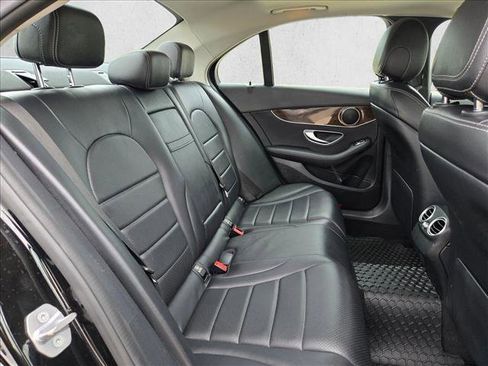 Used 2019 Mercedes-Benz C 300 Sedan image 22