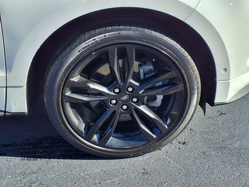 Used 2024 Ford Edge ST w/ Equipment Group 401A AWD/4WD image 29