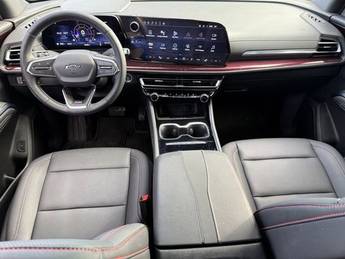 Used 2024 Chevrolet Traverse Z71 image 18