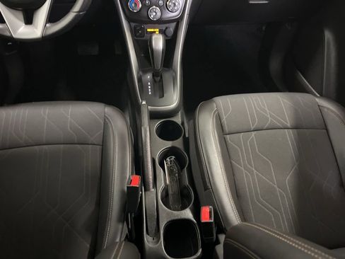 Used 2022 Chevrolet Trax LT w/ Driver Confidence Package image 12