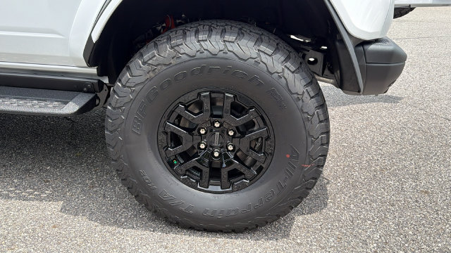 New 2026 Ford Bronco Raptor w/ Interior Carbon Fiber Pack AWD/4WD image 21