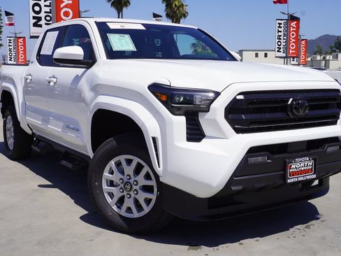 Certified 2026 Toyota Tacoma SR5 RWD image 2