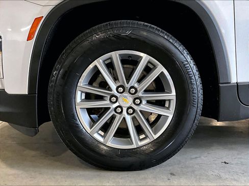 Used 2022 Chevrolet Traverse LT AWD/4WD image 7