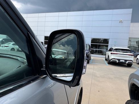 Used 2017 INFINITI QX80 2WD image 17
