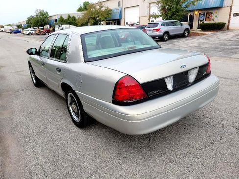 Used 2011 Ford Crown Victoria Police Interceptor w/ Comfort & Convenience Group image 24