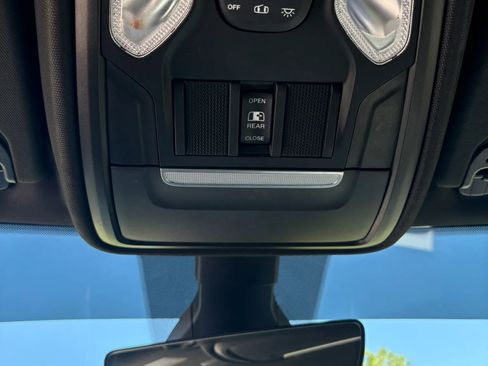 Used 2019 RAM 1500 Big Horn AWD/4WD image 31