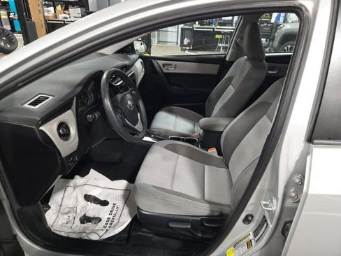 Used 2017 Toyota Corolla LE w/ LE Premium Package image 12