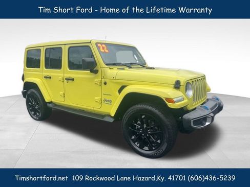 Used 2022 Jeep Wrangler Unlimited Sahara w/ Cold Weather Group AWD/4WD image 7
