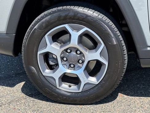 Used 2022 Jeep Compass Trailhawk w/ Trailhawk Elite Group AWD/4WD image 46