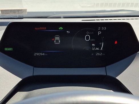 Used 2025 Toyota Prius LE FWD image 21