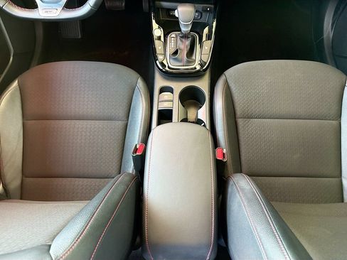 Used 2023 Kia Soul GT-Line w/ GT-Line Technology Package FWD image 16