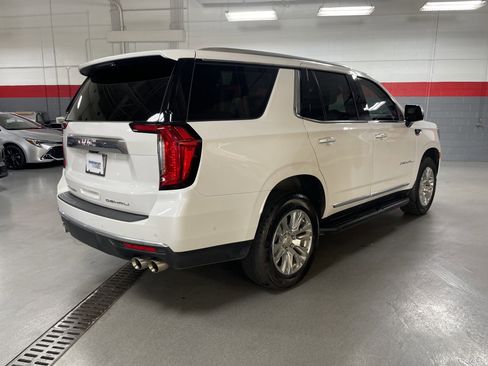 Used 2024 GMC Yukon Denali w/ Advanced Technology Package AWD/4WD image 10
