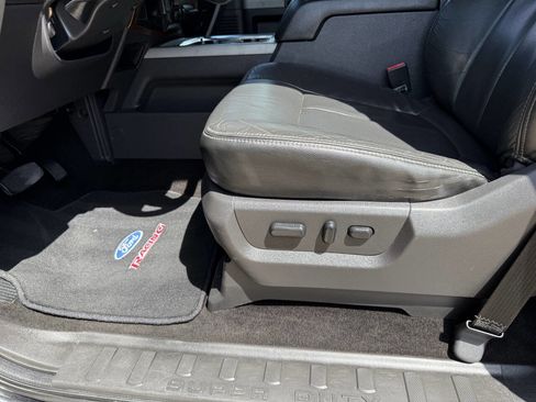 Used 2014 Ford F250 Lariat w/ Chrome Package image 15