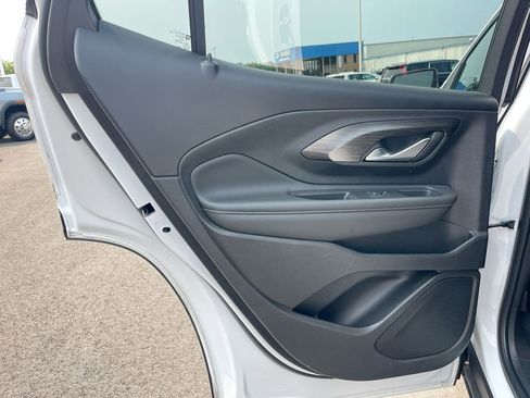 Used 2022 GMC Terrain SLE w/ Driver Convenience Package image 27