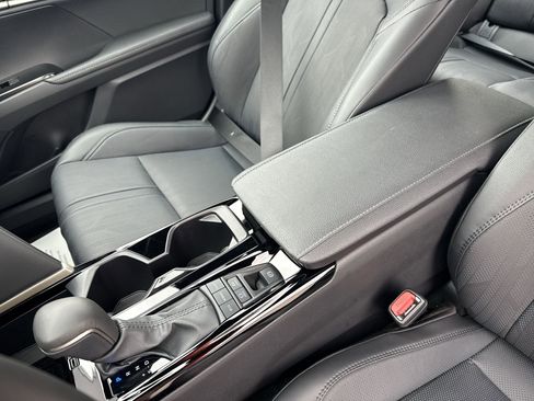 Used 2025 Toyota Camry XSE FWD image 22