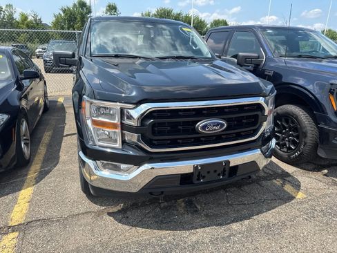 Used 2022 Ford F150 XLT w/ Trailer Tow Package AWD/4WD image 5