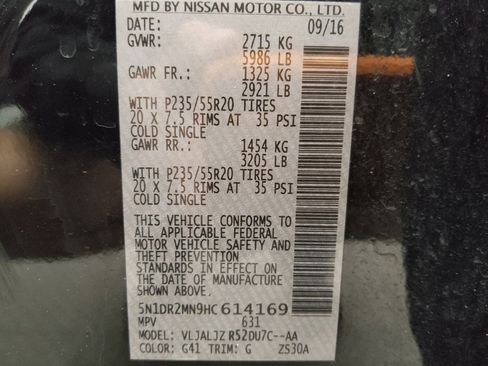 Used 2017 Nissan Pathfinder Platinum w/ Family Entertainment Package FWD image 33