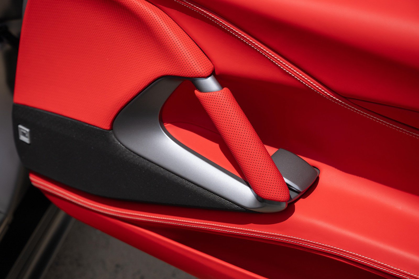 Certified 2022 Ferrari 812 GTS RWD image 48