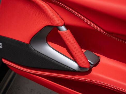 Used 2022 Ferrari 812 GTS RWD image 48