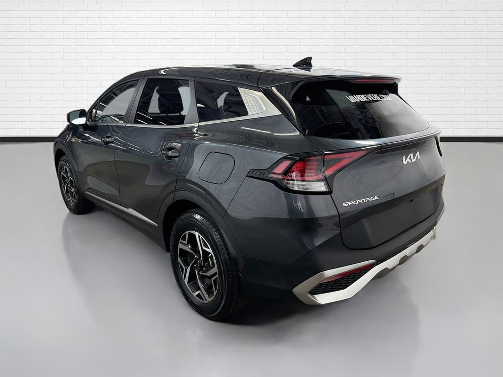 Used 2023 Kia Sportage LX AWD/4WD image 7