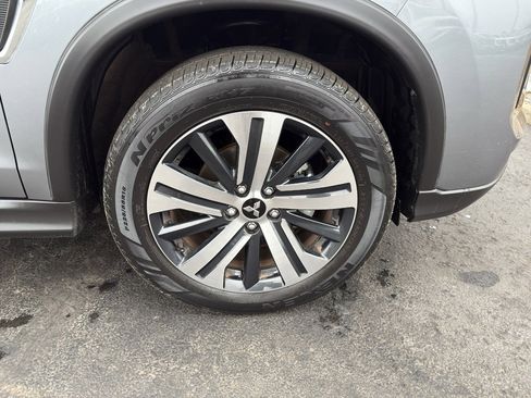 Used 2025 Mitsubishi Outlander Sport AWD image 11