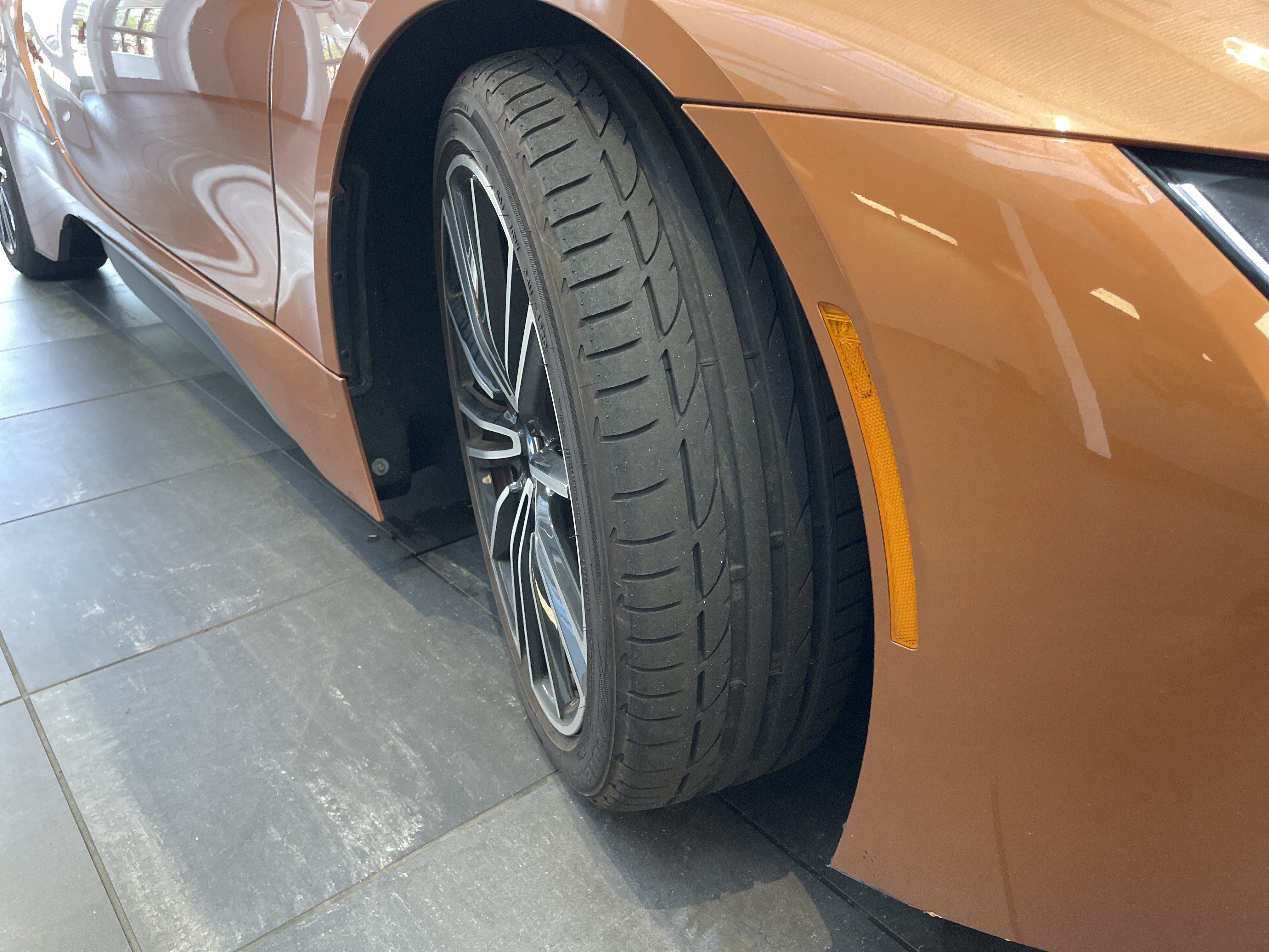 Used 2019 BMW i8 Coupe AWD/4WD image 13