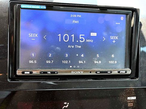 Used 2012 Toyota Sequoia SR5 RWD image 23