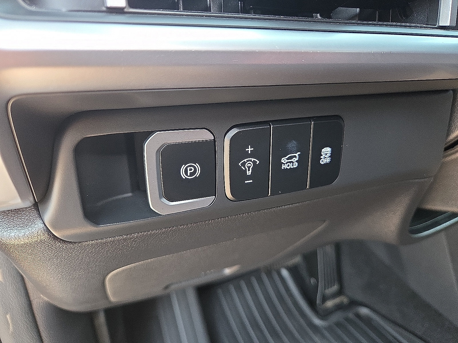 Used 2025 Hyundai Santa Fe SE FWD image 11