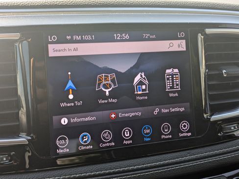 Used 2018 Chrysler Pacifica Limited w/ Advanced Safetytec Group image 26