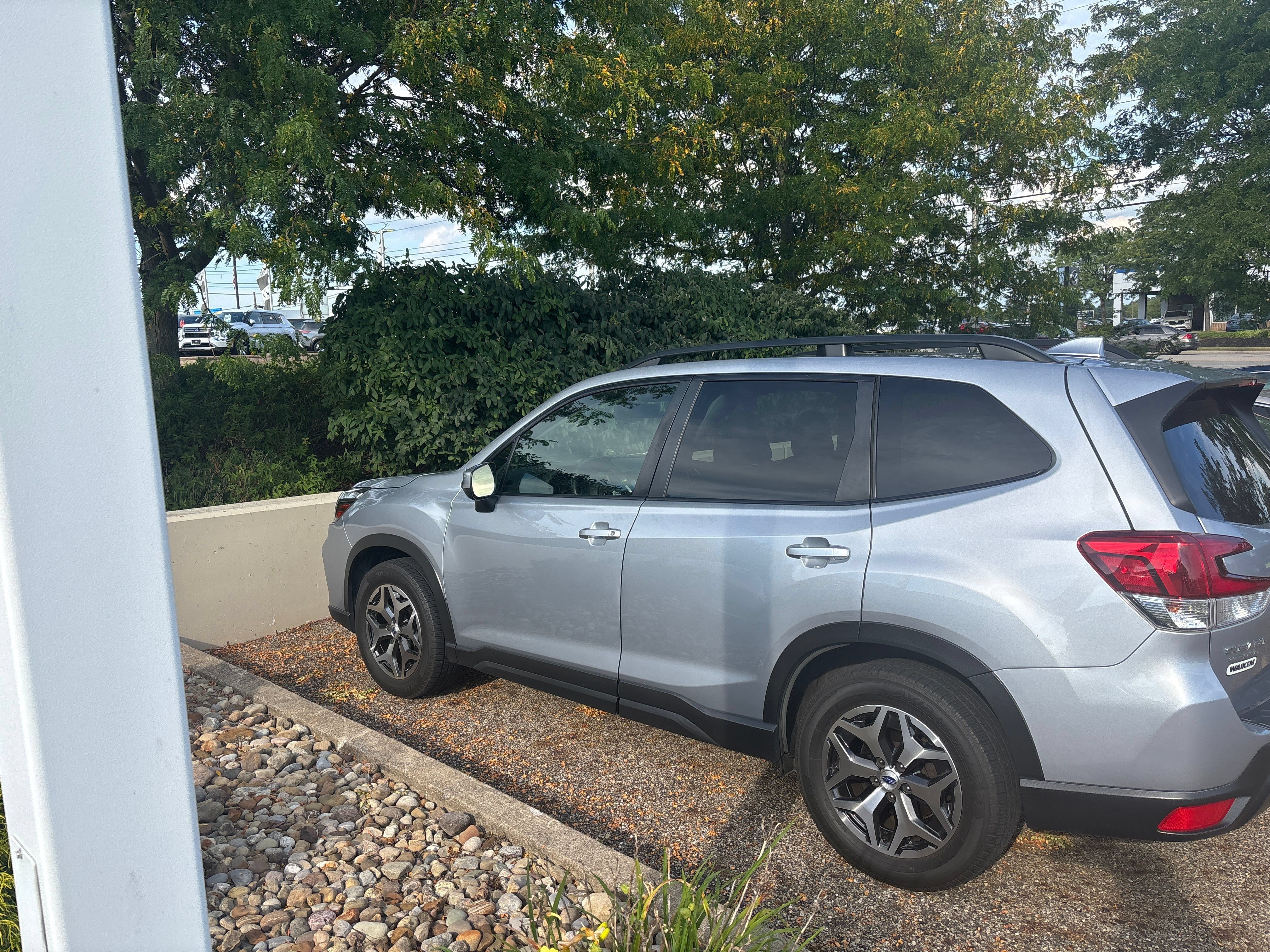 Used 2019 Subaru Forester Premium w/ Popular Package #1 AWD/4WD image 4